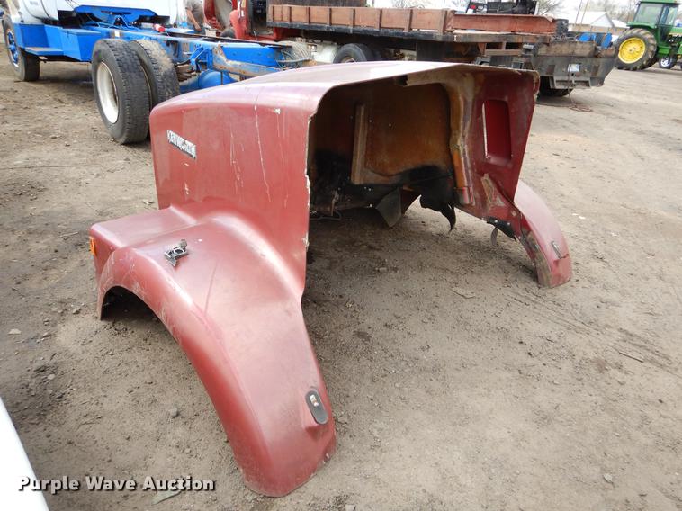 image for item EJ9844 (9) truck hoods