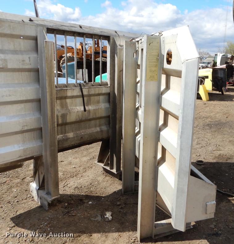 image for item EJ9847 (4) headache racks