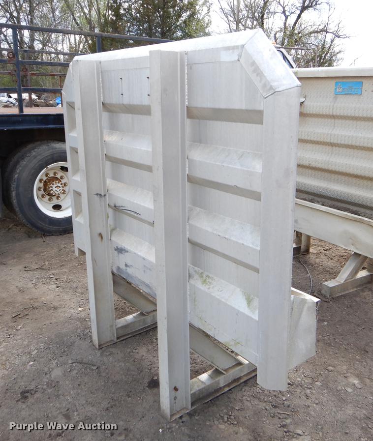 image for item EJ9847 (4) headache racks