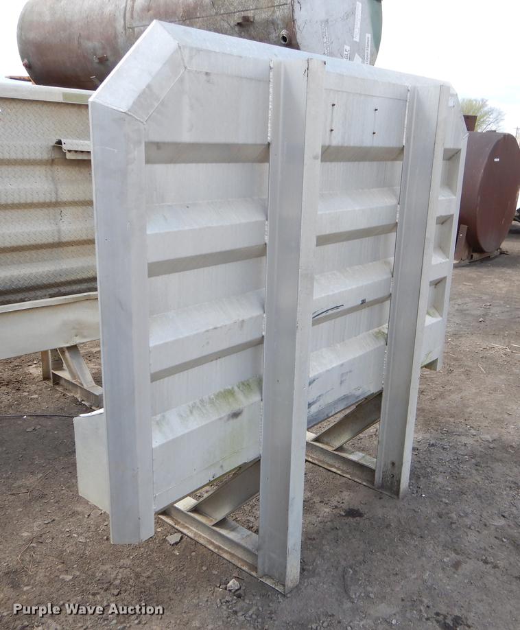 image for item EJ9847 (4) headache racks