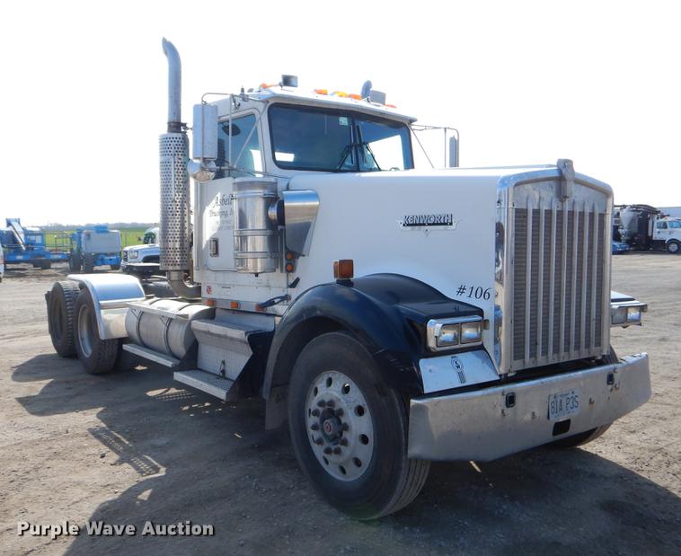 image for item EJ9854 1999 Kenworth W900 semi truck