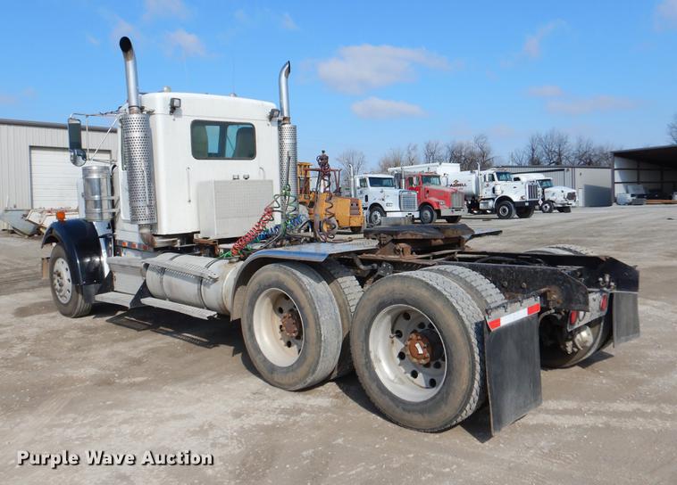 image for item EJ9854 1999 Kenworth W900 semi truck