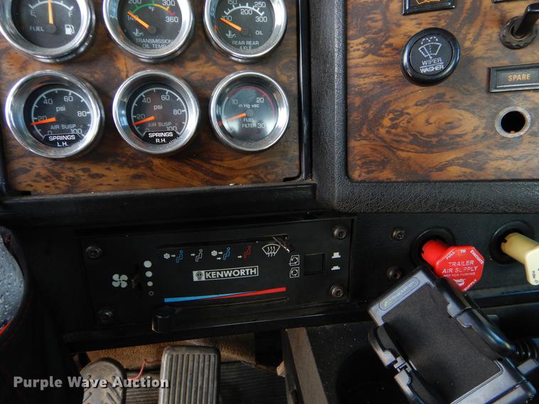 image for item EJ9854 1999 Kenworth W900 semi truck