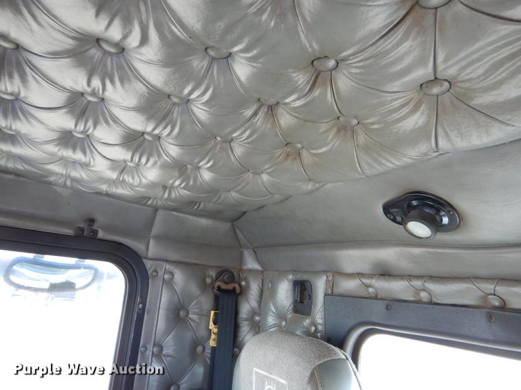 image for item EJ9854 1999 Kenworth W900 semi truck