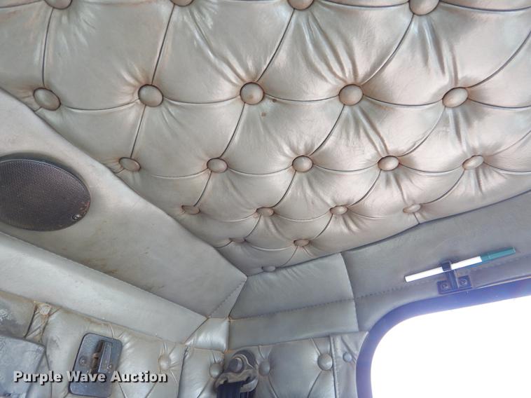 image for item EJ9854 1999 Kenworth W900 semi truck