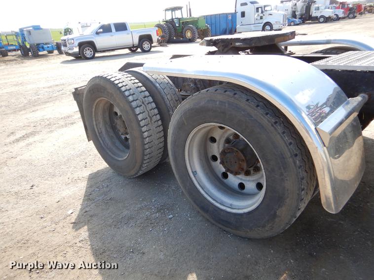 image for item EJ9854 1999 Kenworth W900 semi truck