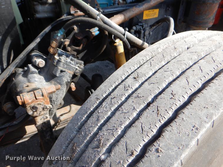 image for item EJ9854 1999 Kenworth W900 semi truck