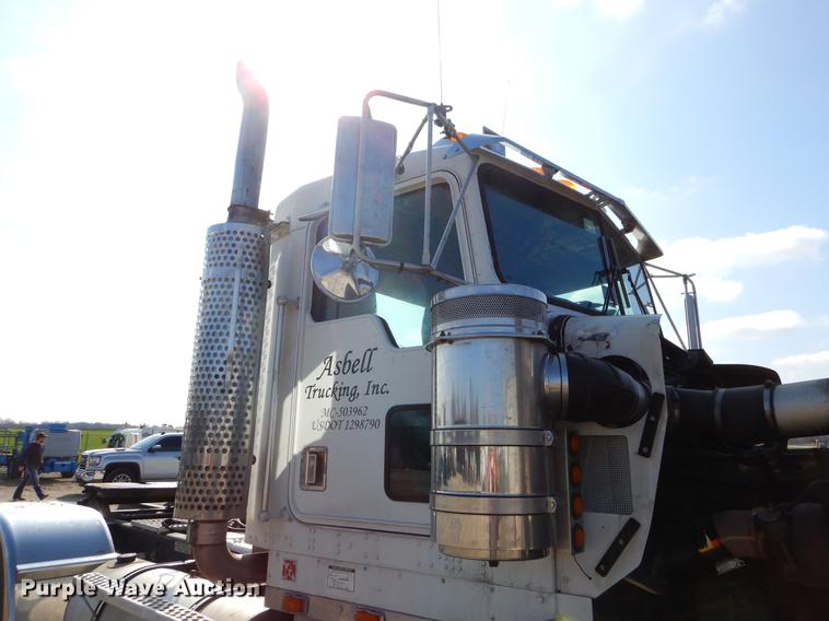 image for item EJ9854 1999 Kenworth W900 semi truck