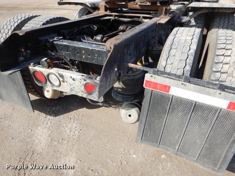 image for item EJ9854 1999 Kenworth W900 semi truck