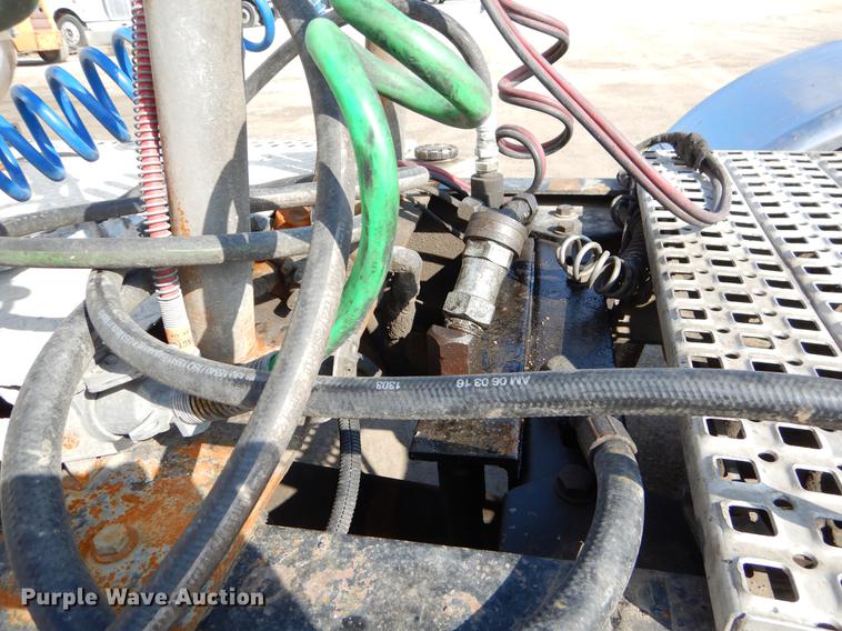 image for item EJ9854 1999 Kenworth W900 semi truck