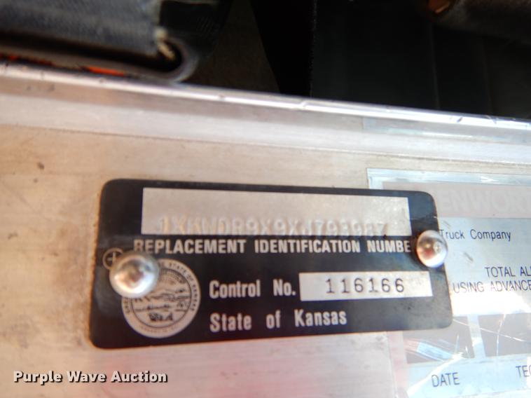 image for item EJ9854 1999 Kenworth W900 semi truck