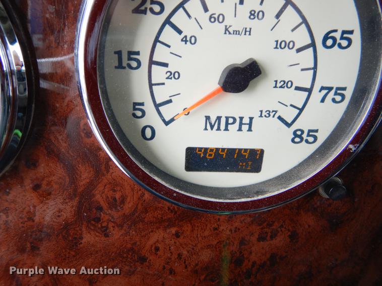 image for item EJ9873 2005 International 9900ix semi truck