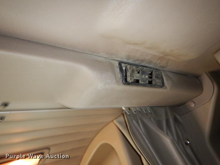 image for item EJ9873 2005 International 9900ix semi truck