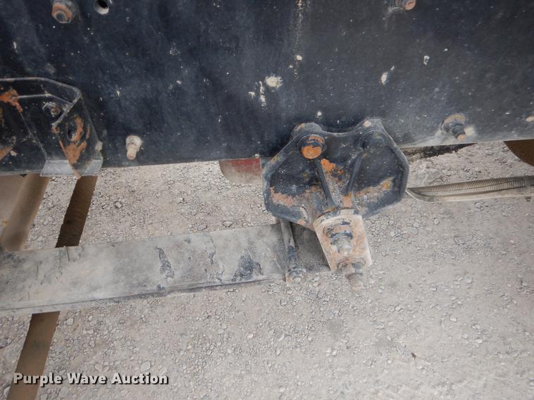 image for item EJ9873 2005 International 9900ix semi truck