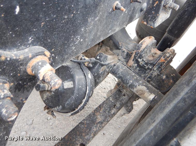 image for item EJ9873 2005 International 9900ix semi truck