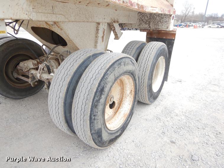 image for item EJ9874 2000 CPS end dump trailer
