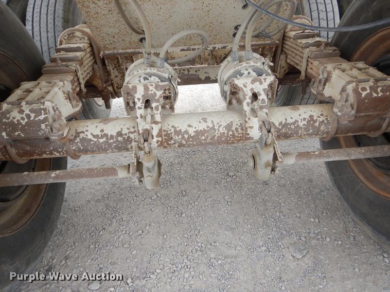 image for item EJ9874 2000 CPS end dump trailer