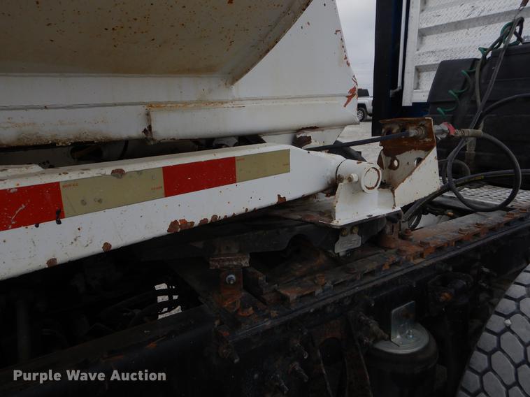 image for item EJ9874 2000 CPS end dump trailer