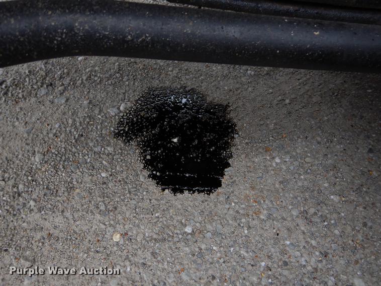 image for item EJ9916 2013 Peterbilt 386 semi truck