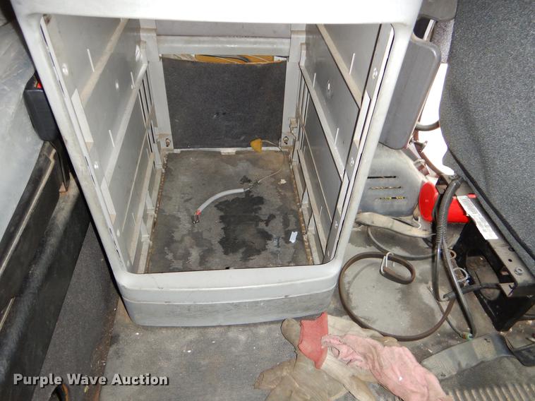 image for item EJ9917 2005 Freightliner Columbia semi truck