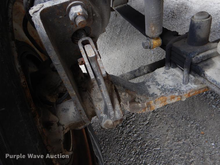 image for item EJ9917 2005 Freightliner Columbia semi truck