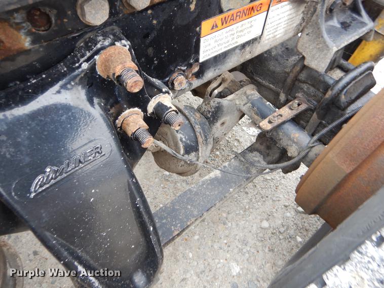 image for item EJ9917 2005 Freightliner Columbia semi truck