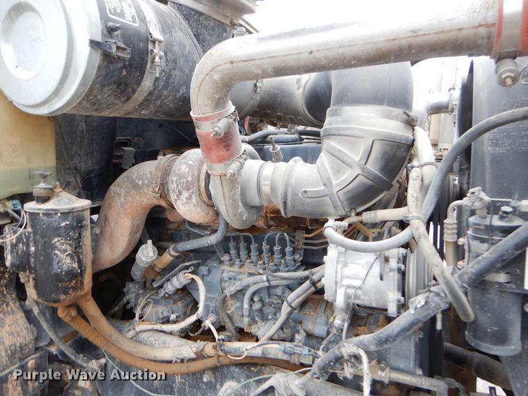 image for item EJ9919 1996 Mack CH613 semi truck