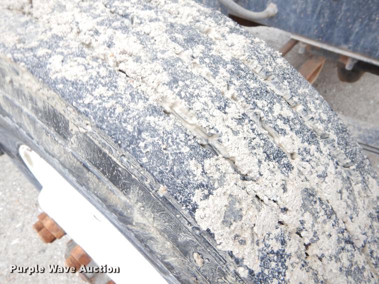 image for item EJ9919 1996 Mack CH613 semi truck