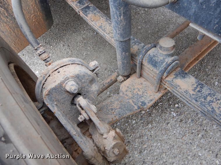 image for item EJ9919 1996 Mack CH613 semi truck