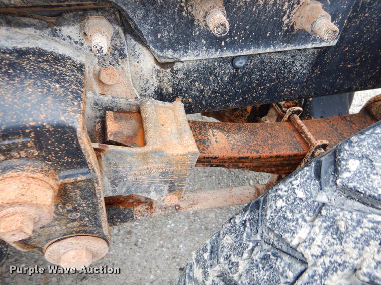 image for item EJ9919 1996 Mack CH613 semi truck