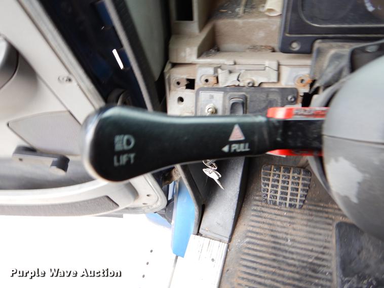 image for item EJ9920 2006 Freightliner Columbia semi truck