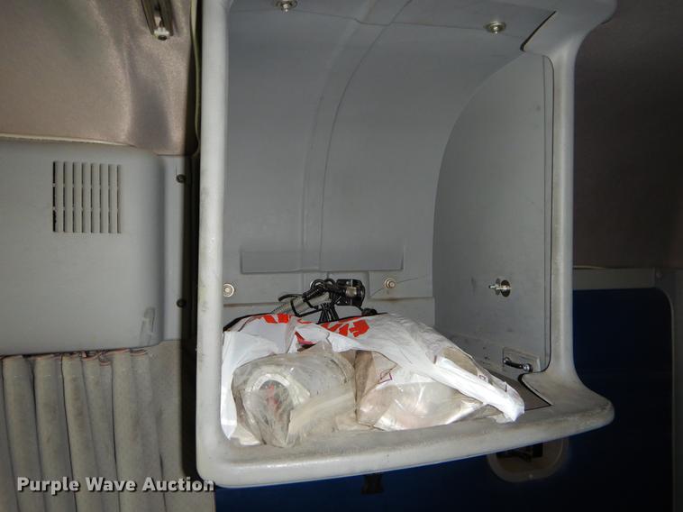 image for item EJ9920 2006 Freightliner Columbia semi truck