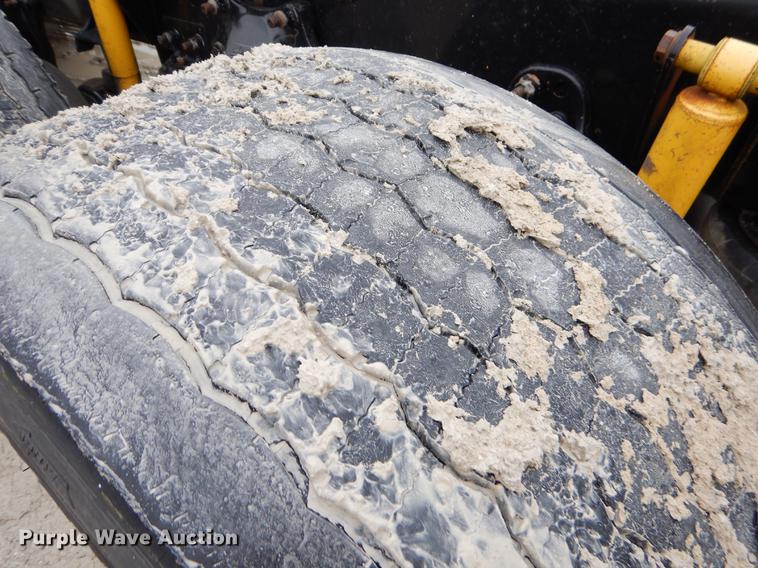 image for item EJ9920 2006 Freightliner Columbia semi truck