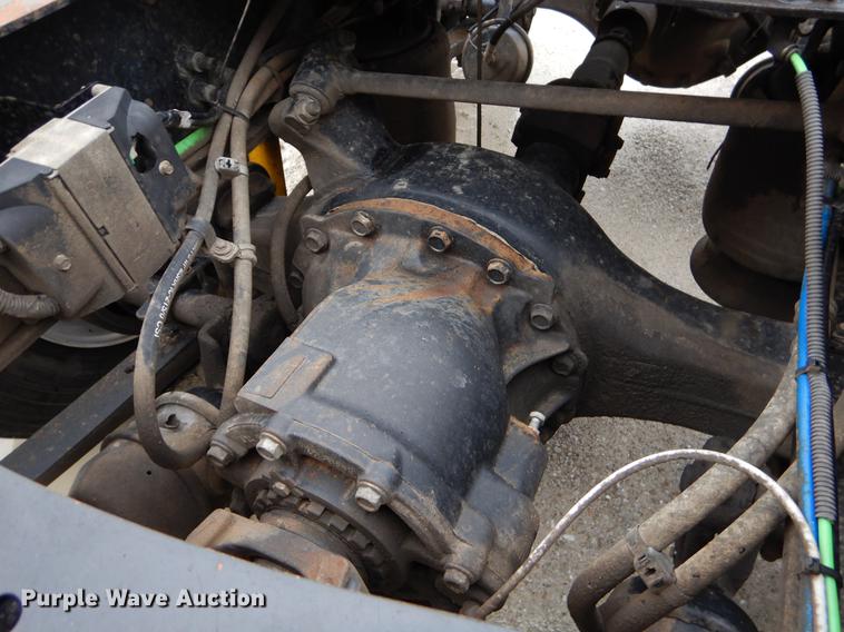 image for item EJ9920 2006 Freightliner Columbia semi truck