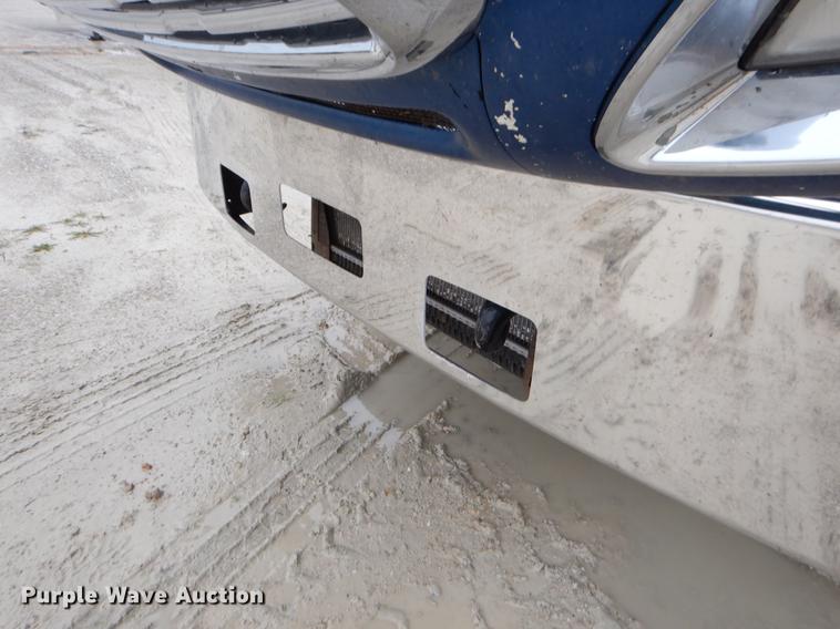 image for item EJ9920 2006 Freightliner Columbia semi truck