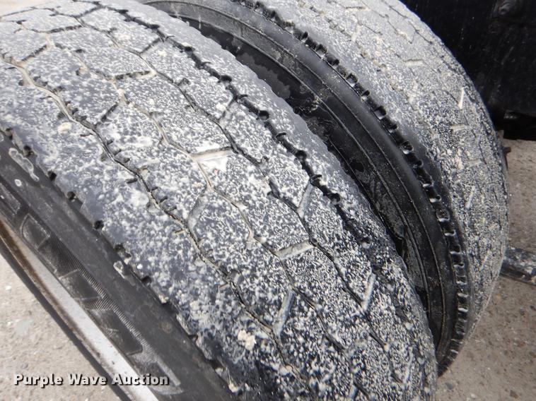 image for item EJ9921 2007 International 9400i semi truck