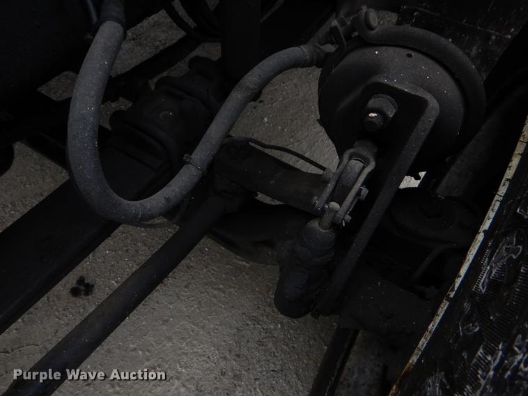 image for item EJ9921 2007 International 9400i semi truck