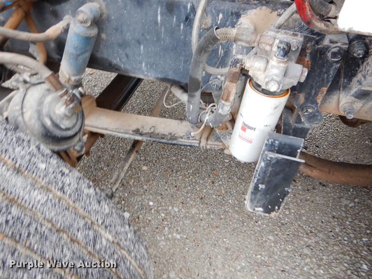 image for item EJ9925 1994 Peterbilt 377 wrecker truck