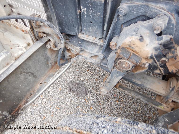 image for item EJ9925 1994 Peterbilt 377 wrecker truck