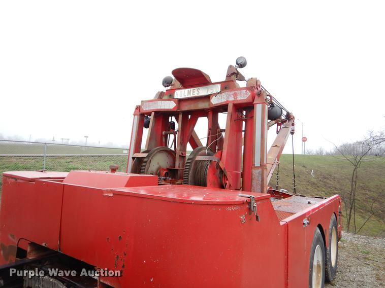 image for item EJ9925 1994 Peterbilt 377 wrecker truck