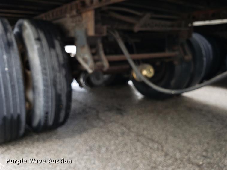 image for item G1082 1997 Trailmobile dry van trailer