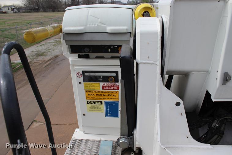 image for item BE9370 2012 E-one Cyclone II Quint ladder fire truck