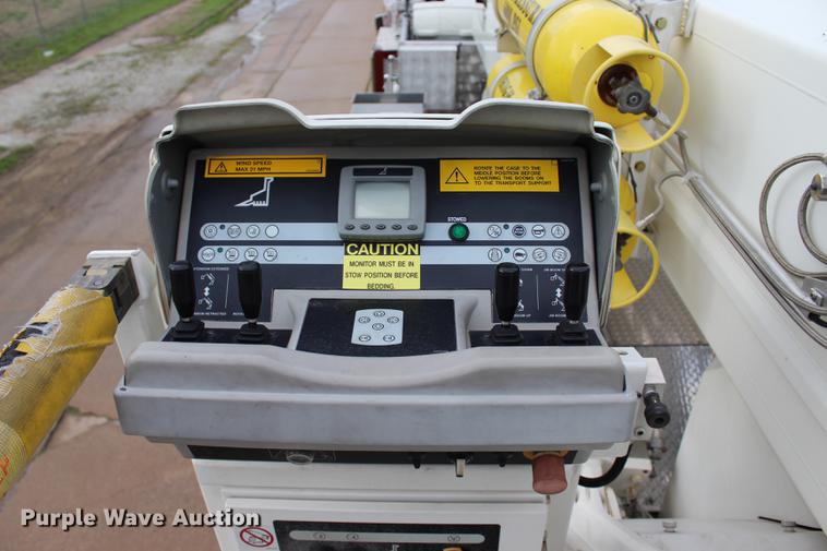 image for item BE9370 2012 E-one Cyclone II Quint ladder fire truck