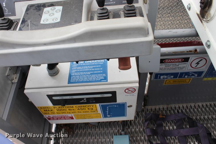 image for item BE9370 2012 E-one Cyclone II Quint ladder fire truck