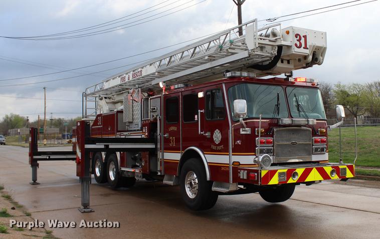 image for item BE9370 2012 E-one Cyclone II Quint ladder fire truck