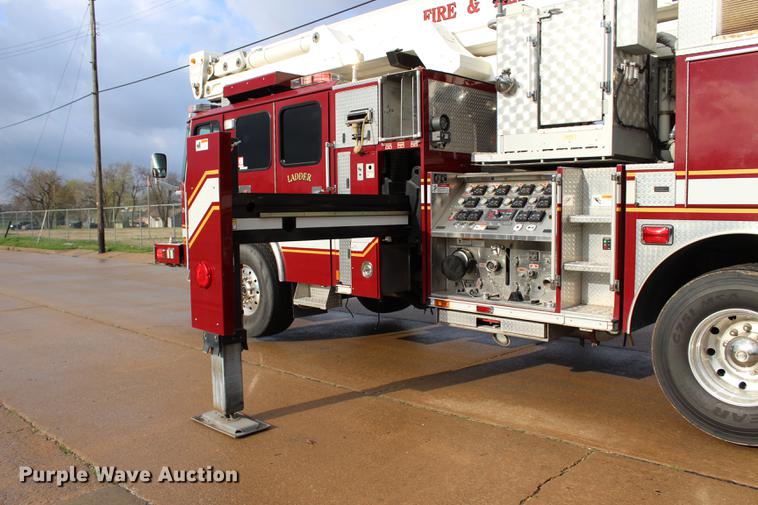 image for item BE9370 2012 E-one Cyclone II Quint ladder fire truck