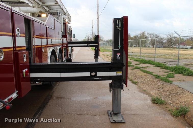 image for item BE9370 2012 E-one Cyclone II Quint ladder fire truck