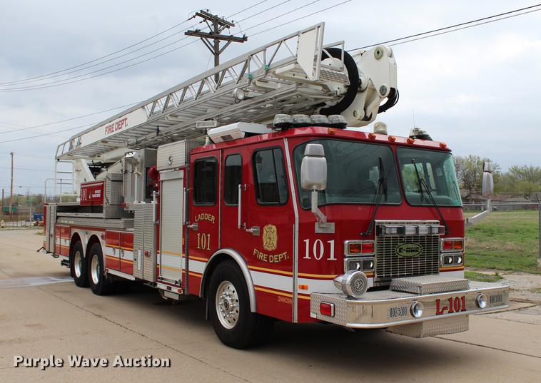 image for item BE9371 2000 E-one Cyclone II ladder fire truck