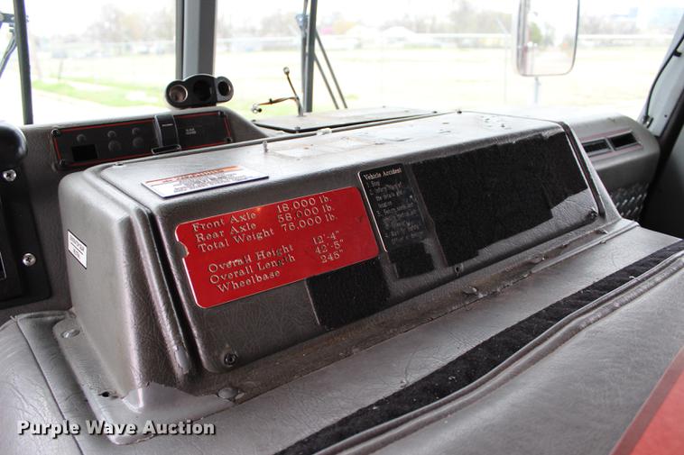 image for item BE9371 2000 E-one Cyclone II ladder fire truck