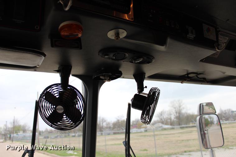 image for item BE9371 2000 E-one Cyclone II ladder fire truck